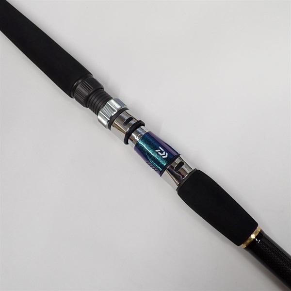 １７ゴウイン　アオモノＭ－２１５・Ｅ